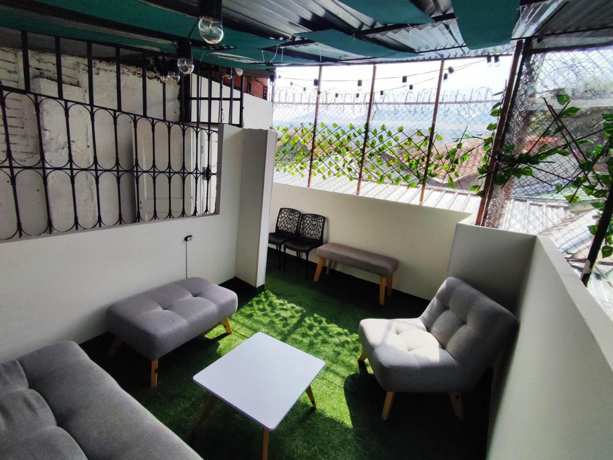 Baruch Capsula Hotell Bogotá Exteriör bild